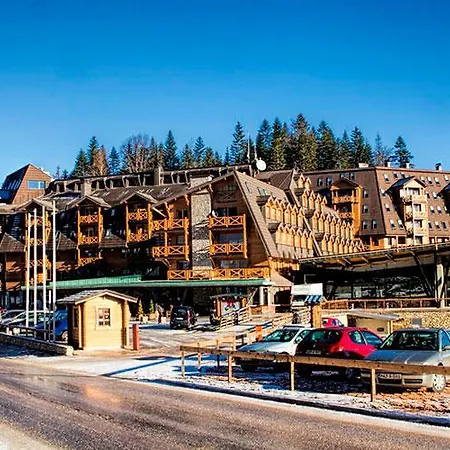 Hotel apartamentowy For 4 Persons At Luxhotel Jahorina