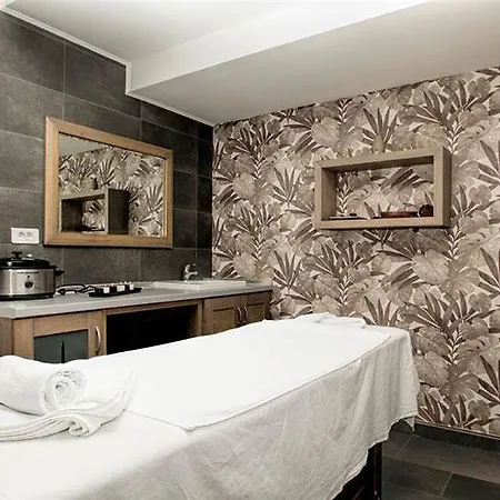 For 4 Persons At Luxhotel Hotel apartamentowy